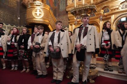 Festivalul de datini şi obiceiuri la Naşterea Domnului şi Anul Nou „Tudor Pamfile“ la Galaţi – fotografia 28