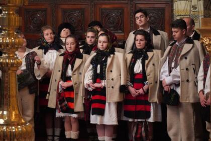 Festivalul de datini şi obiceiuri la Naşterea Domnului şi Anul Nou „Tudor Pamfile“ la Galaţi – fotografia 38
