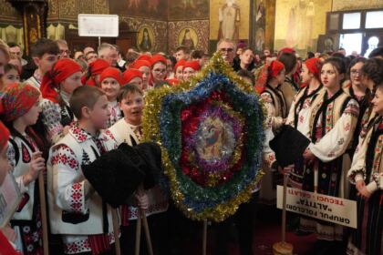 Festivalul de datini şi obiceiuri la Naşterea Domnului şi Anul Nou „Tudor Pamfile“ la Galaţi – fotografia 73