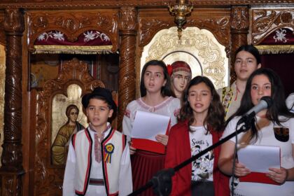 Colinde tradiţionale în Parohia Tudor Vladimirescu – fotografia 14