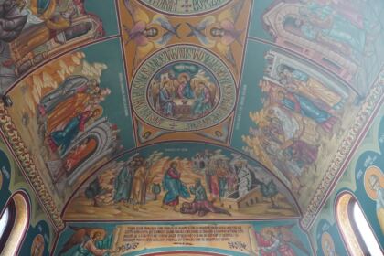Zi de sărbătoare pentru copiii Centrului de zi de la Parohia „Sf. Spiridon“ din municipiul Galaţi – fotografia 11