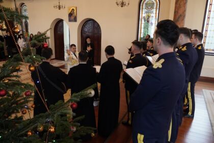 Colindători la Centrul Eparhial al Arhiepiscopiei Dunării de Jos – fotografia 17