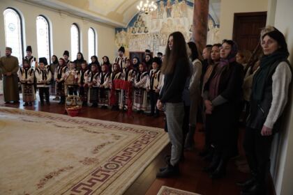 Colindători la Centrul Eparhial al Arhiepiscopiei Dunării de Jos – fotografia 28