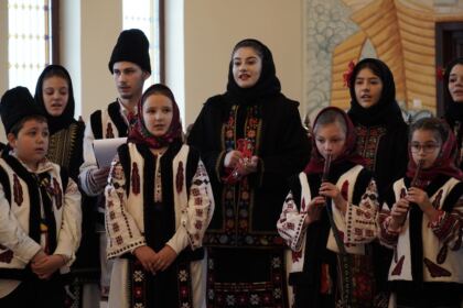 Colindători la Centrul Eparhial al Arhiepiscopiei Dunării de Jos – fotografia 44