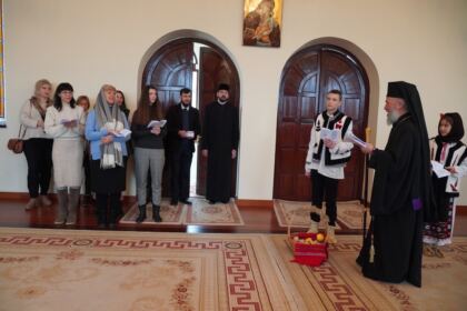 Colindători la Centrul Eparhial al Arhiepiscopiei Dunării de Jos – fotografia 64