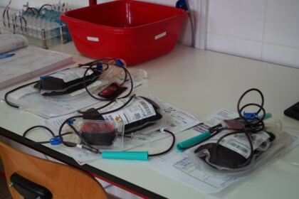 O nouă campanie de donare de sânge a elevilor seminarişti gălăţeni – fotografia 19