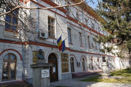 Simpozion studenţesc dedicat Sfântului Ioan Casian – fotografia 1
