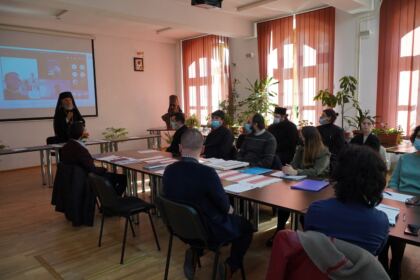 Simpozion studenţesc dedicat Sfântului Ioan Casian – fotografia 14