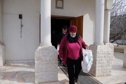 Liturghie şi filantropie în Arhiepiscopia Dunării de Jos – fotografia 6
