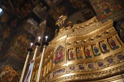 Ziua internaţională a scrisului de mână sărbătorită la Catedrala arhiepiscopală din Galaţi – fotografia 7
