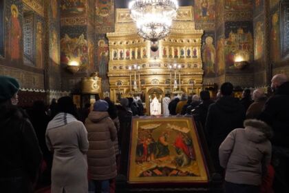 Ziua internaţională a scrisului de mână sărbătorită la Catedrala arhiepiscopală din Galaţi – fotografia 11