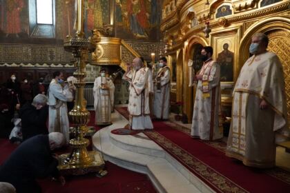 Ziua internaţională a scrisului de mână sărbătorită la Catedrala arhiepiscopală din Galaţi – fotografia 16