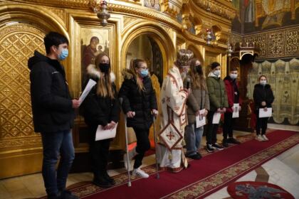 Ziua internaţională a scrisului de mână sărbătorită la Catedrala arhiepiscopală din Galaţi – fotografia 33