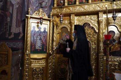 Simpozion interliceal organizat de Seminarul Teologic Ortodox „Sfântul Andrei“ din Galaţi – fotografia 15