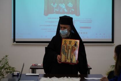 Simpozion studenţesc dedicat Sfinţilor Trei Ierarhi – fotografia 3