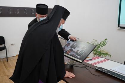 Simpozion studenţesc dedicat Sfinţilor Trei Ierarhi – fotografia 28