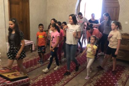 Cum poţi să bucuri sufletul unui copil? Este greu? Este uşor? – fotografia 3