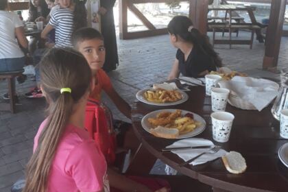 Cum poţi să bucuri sufletul unui copil? Este greu? Este uşor? – fotografia 13