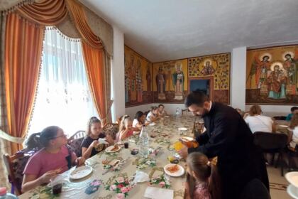 Tabăra pentru copii de la Parohia Tepu de Jos la Mănăstirea Toflea – fotografia 6