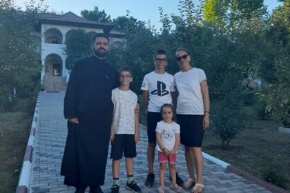 Tabăra pentru copii de la Parohia Tepu de Jos la Mănăstirea Toflea – fotografia 22
