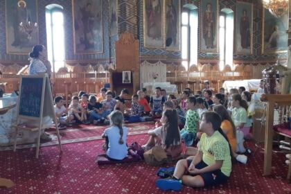 Parohia Țibănești I a organizat în perioada 25-30 iulie 2022, a V-a ediție a „Școlii de Vară în tinda Bisericii“ – fotografia 4