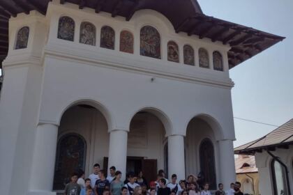 Parohia Țibănești I a organizat în perioada 25-30 iulie 2022, a V-a ediție a „Școlii de Vară în tinda Bisericii“ – fotografia 36