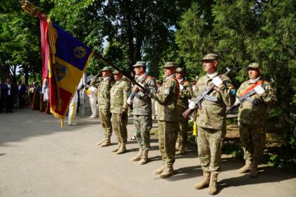 Ziua Eroilor în Arhiepiscopia Dunării de Jos – fotografia 10