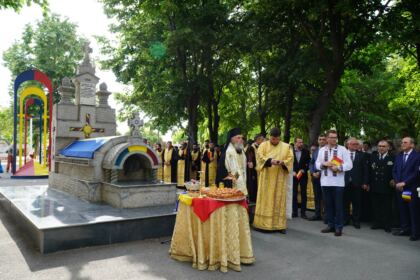 Ziua Eroilor în Arhiepiscopia Dunării de Jos – fotografia 11