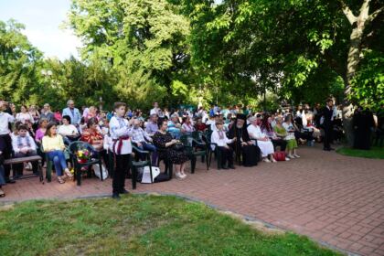 Serbare de sfârşit de an şcolar la Seminarul Teologic „Sfântul Andrei“ din Galaţi – fotografia 16