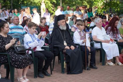 Serbare de sfârşit de an şcolar la Seminarul Teologic „Sfântul Andrei“ din Galaţi – fotografia 17