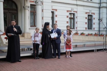 Serbare de sfârşit de an şcolar la Seminarul Teologic „Sfântul Andrei“ din Galaţi – fotografia 34