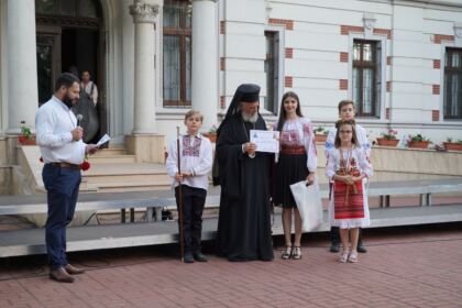 Serbare de sfârşit de an şcolar la Seminarul Teologic „Sfântul Andrei“ din Galaţi – fotografia 37