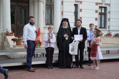 Serbare de sfârşit de an şcolar la Seminarul Teologic „Sfântul Andrei“ din Galaţi – fotografia 43