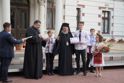 Serbare de sfârşit de an şcolar la Seminarul Teologic „Sfântul Andrei“ din Galaţi – fotografia 50
