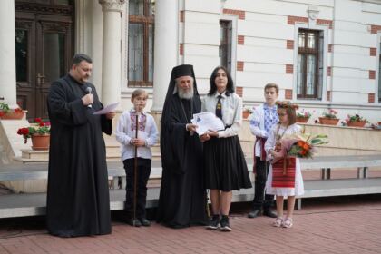 Serbare de sfârşit de an şcolar la Seminarul Teologic „Sfântul Andrei“ din Galaţi – fotografia 51