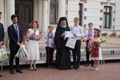 Serbare de sfârşit de an şcolar la Seminarul Teologic „Sfântul Andrei“ din Galaţi – fotografia 57