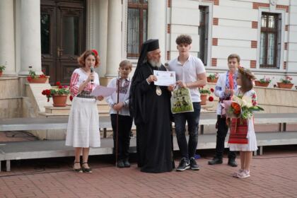 Serbare de sfârşit de an şcolar la Seminarul Teologic „Sfântul Andrei“ din Galaţi – fotografia 63