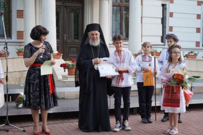 Serbare de sfârşit de an şcolar la Seminarul Teologic „Sfântul Andrei“ din Galaţi – fotografia 69