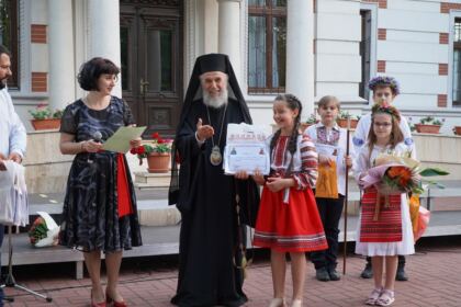 Serbare de sfârşit de an şcolar la Seminarul Teologic „Sfântul Andrei“ din Galaţi – fotografia 72