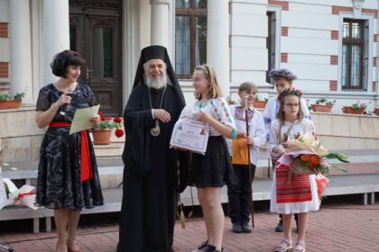 Serbare de sfârşit de an şcolar la Seminarul Teologic „Sfântul Andrei“ din Galaţi – fotografia 73