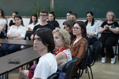 Cea de-a 8-a ediţie a Conferinţei Internaţionale „Istorie. Spiritualitate. Cultură. Dialog și Interactivitate“ – fotografia 7