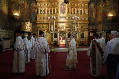 Rugăciune şi filantropie în Duminica videcării slăbănogului de la Vitezda – fotografia 9