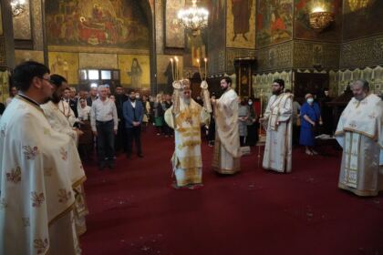 Rugăciune şi filantropie în Duminica videcării slăbănogului de la Vitezda – fotografia 10