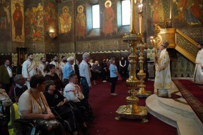 Rugăciune şi filantropie în Duminica videcării slăbănogului de la Vitezda – fotografia 19