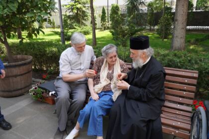 Rugăciune şi filantropie în Duminica videcării slăbănogului de la Vitezda – fotografia 61