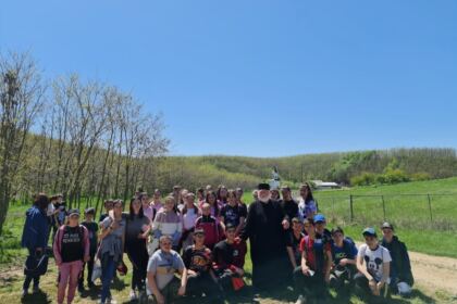 Campanie de împădurire la Mănăstirea Cârlomănești din județul Galați – fotografia 1