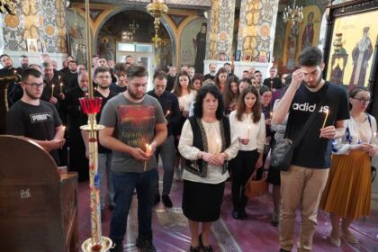 Întrunire consultativă cu tinerii din parohiile gălăţene – fotografia 8