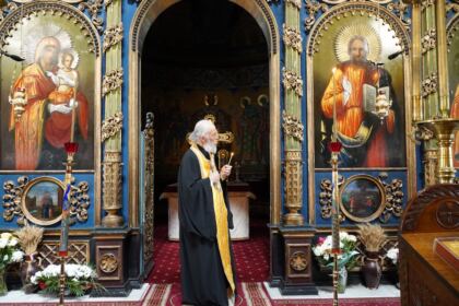 Întrunire consultativă cu tinerii din parohiile gălăţene – fotografia 13
