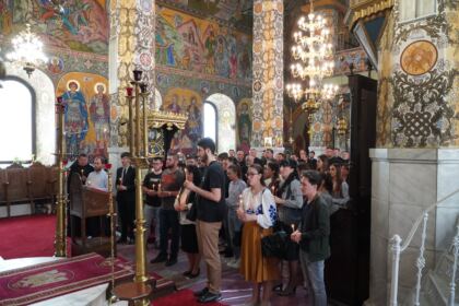 Întrunire consultativă cu tinerii din parohiile gălăţene – fotografia 15