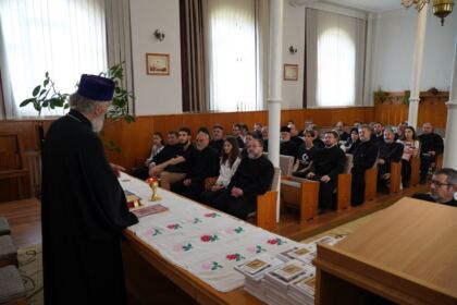 Întrunire consultativă cu tinerii din parohiile gălăţene – fotografia 30